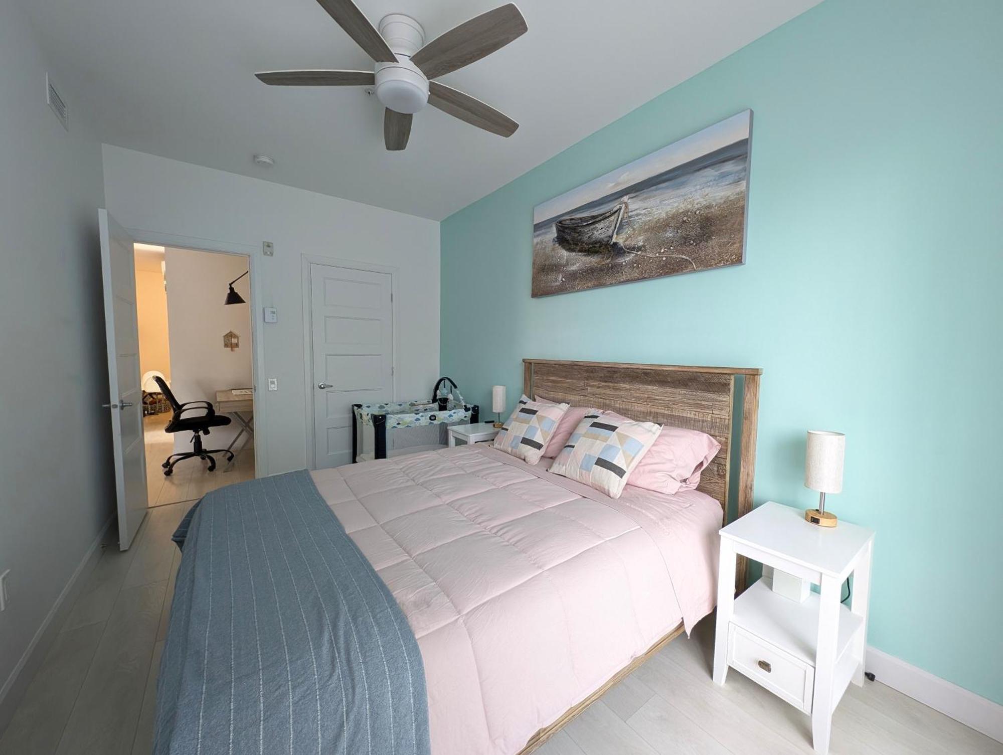 Apartment La Vie Est Belle: Free Parking, Gym, Rooftop Terrace Quebec City
